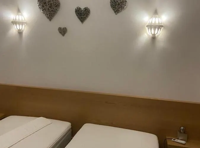 Apartman Parra Holidays - Close To Gale Guia