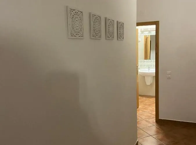 Parra Holidays - Close To Gale Apartman